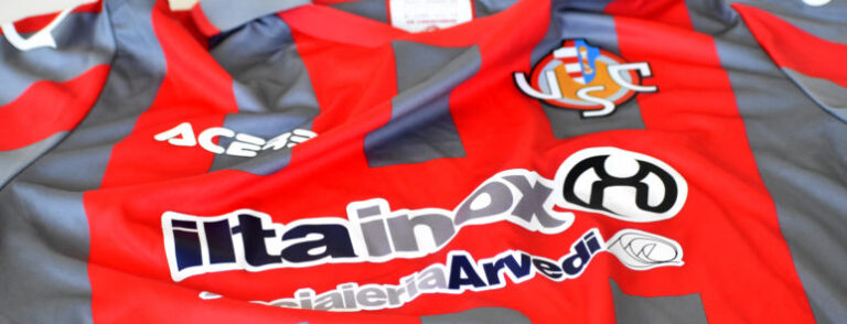 001_maglia_cremonese_2022_2023